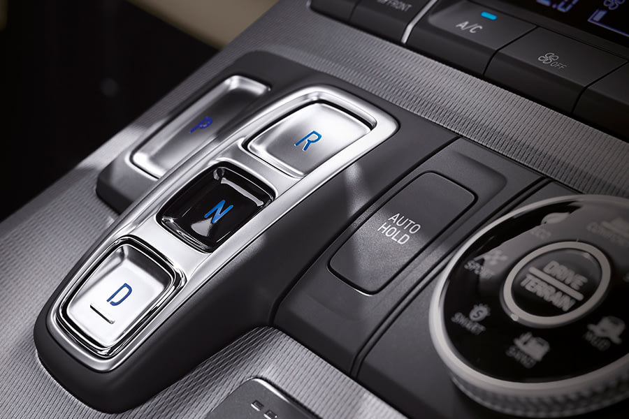 /img/cars/1637051396-interior_hyundai_Palisade_4.jpg