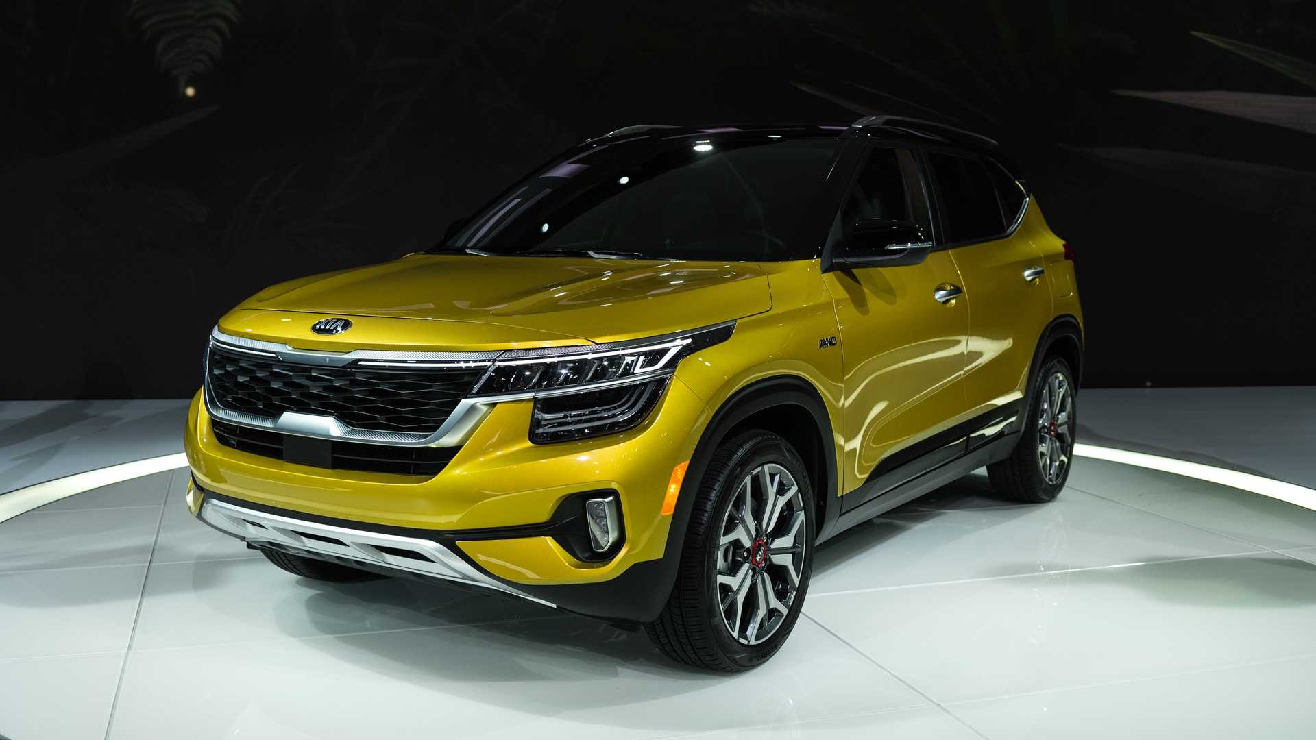 /img/cars/1637051801-exterior_kia_Seltos_5.jpg