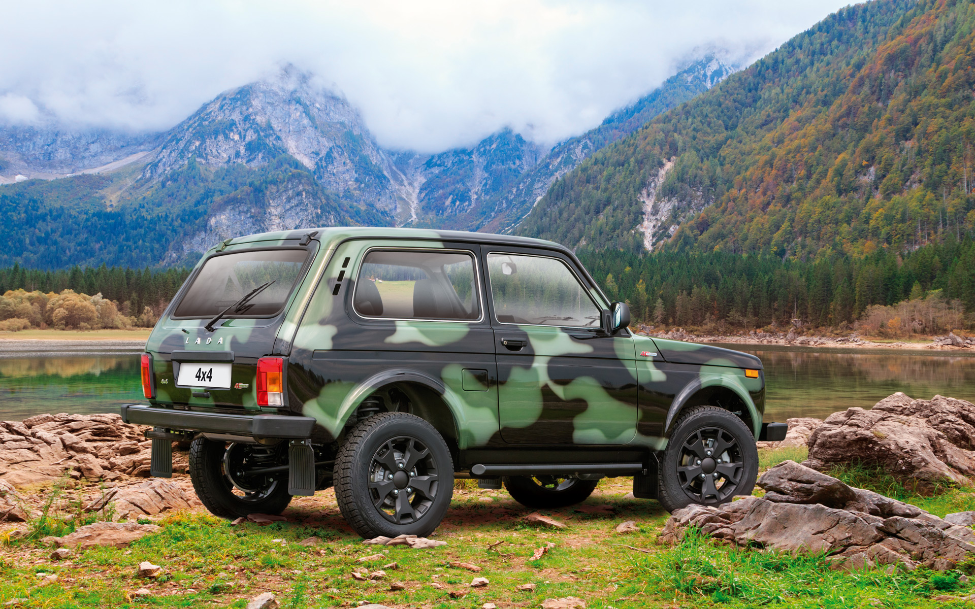 /img/cars/1637051926-exterior_lada_4x4_3_dv_21.jpg