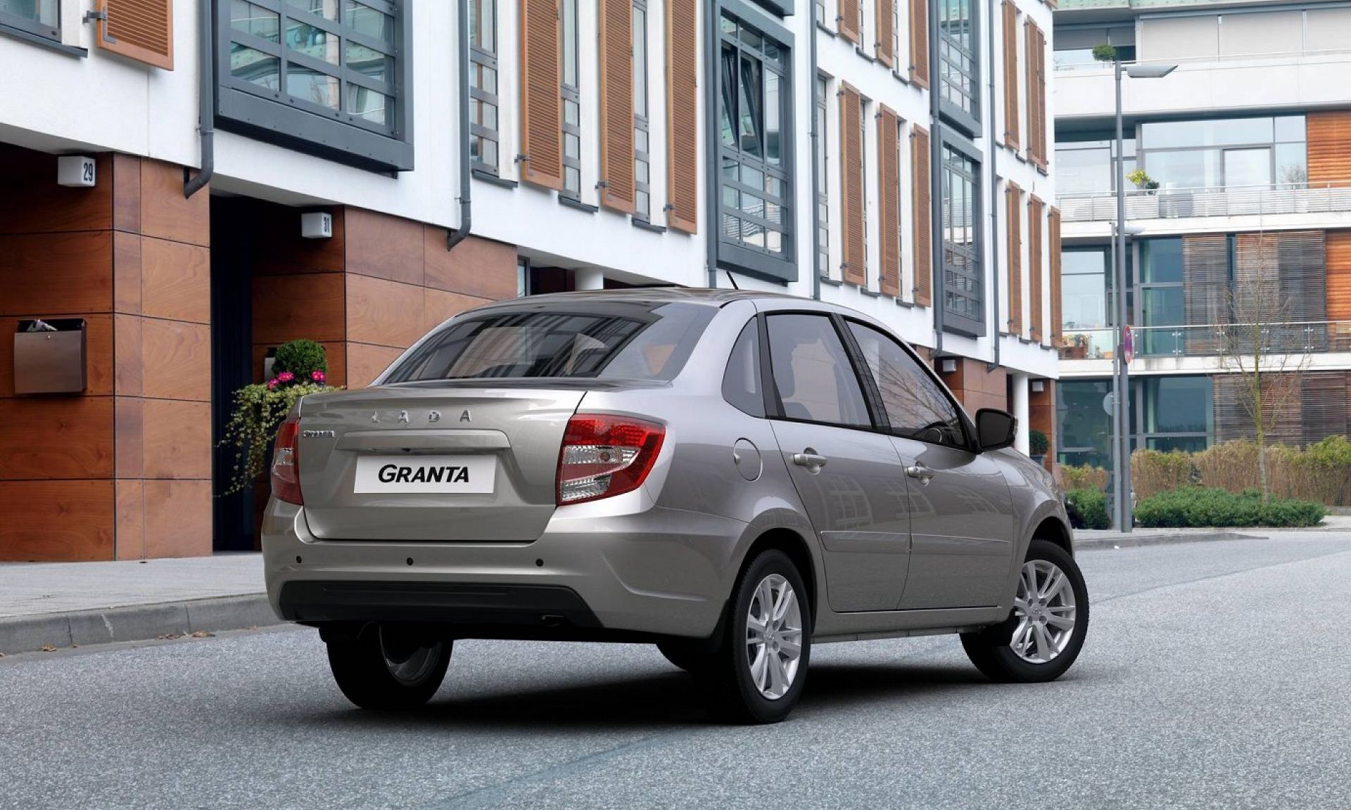 /img/cars/1637052087-exterior_lada_Granta_sedan_1.jpg