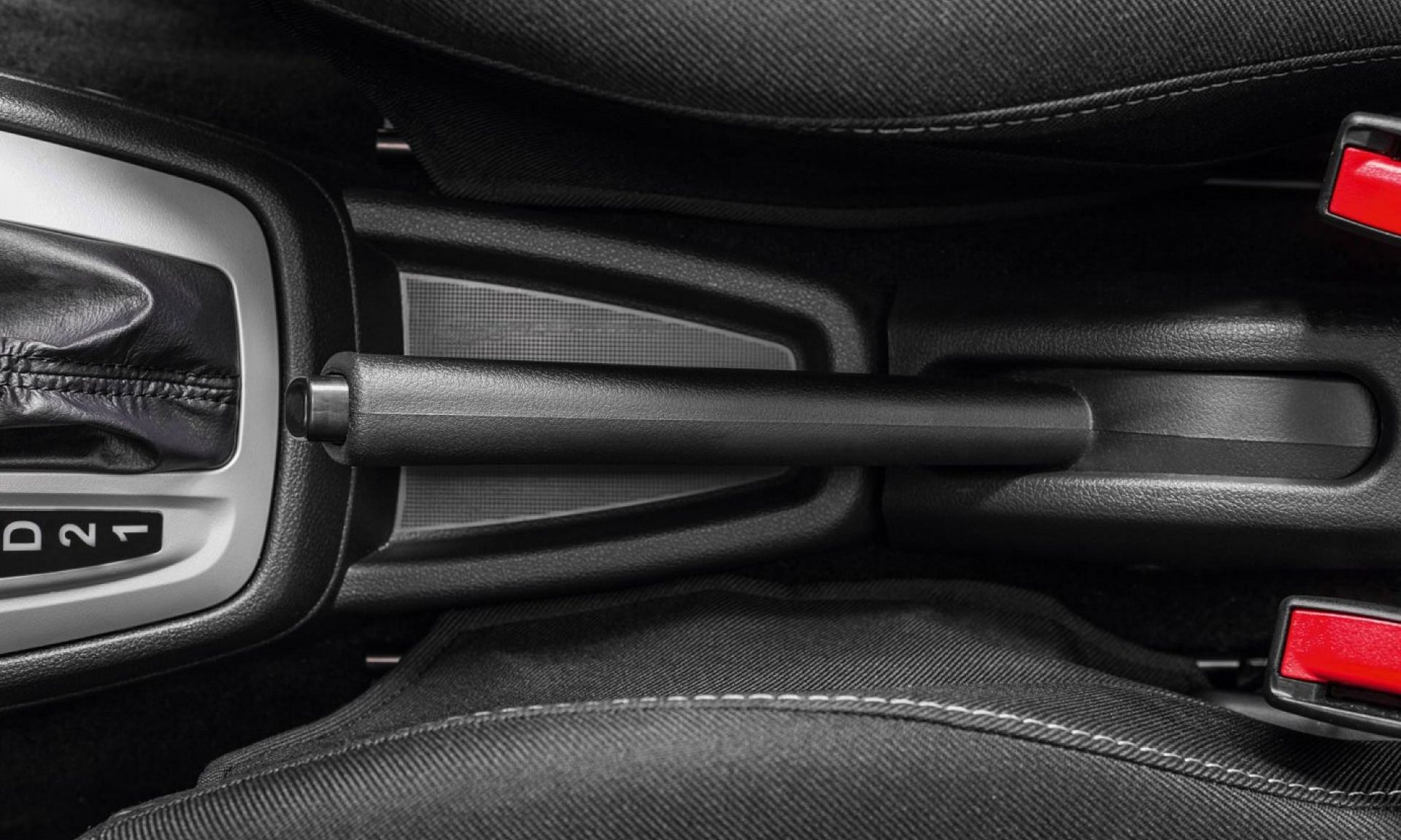 /img/cars/1637052088-interior_lada_Granta_sedan_7.jpg