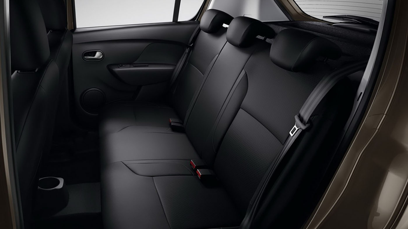 /img/cars/1637053028-interior_renault_Sandero_4.jpg