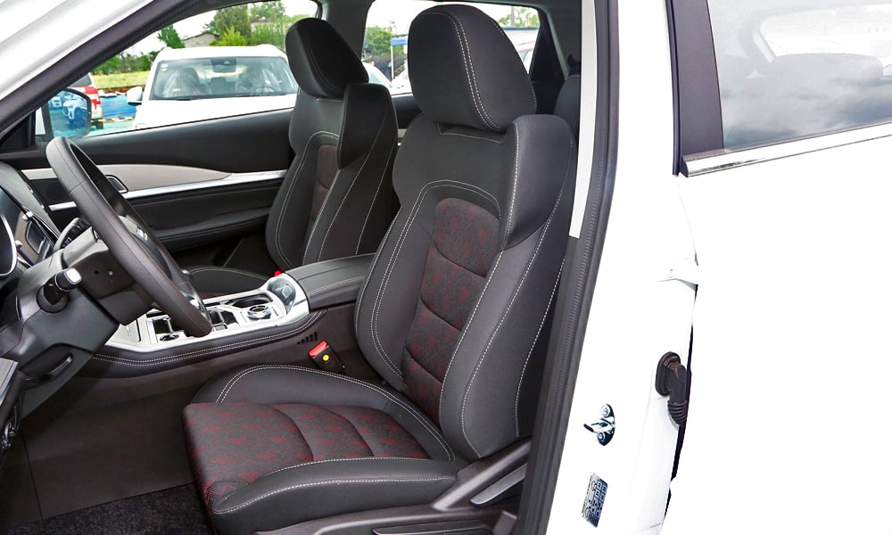 /img/cars/1679921194-x70-14.jpg