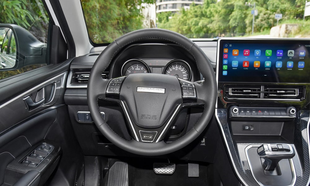 /img/cars/1683010059-m6-13.jpg