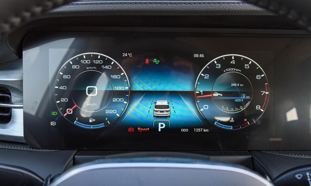 /img/cars/1690544084-x90-plus-19.jpg