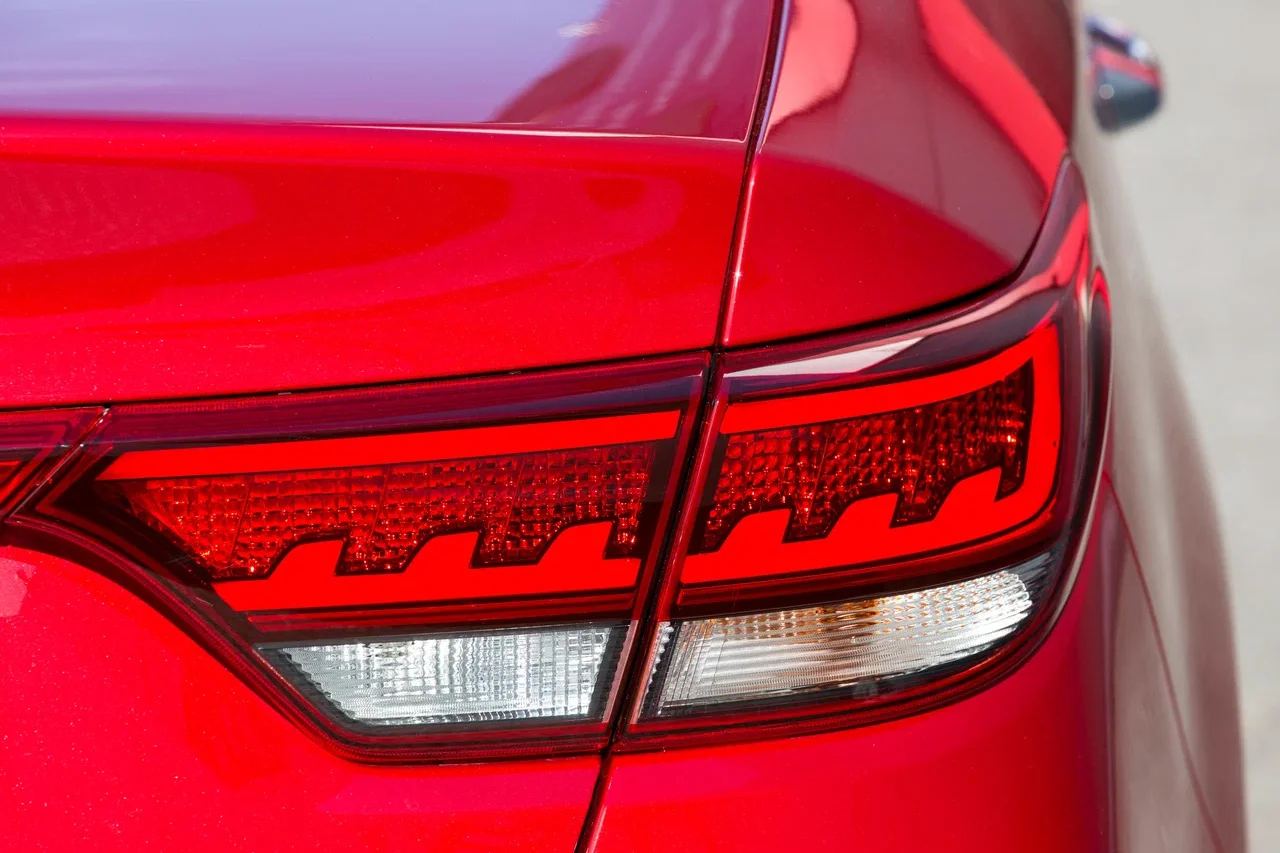 /img/cars/1712238048-216a076084c109df6d3a0a04c0bd1192.webp