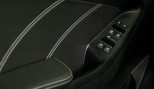 /img/cars/1747116298-2744g8.jpg