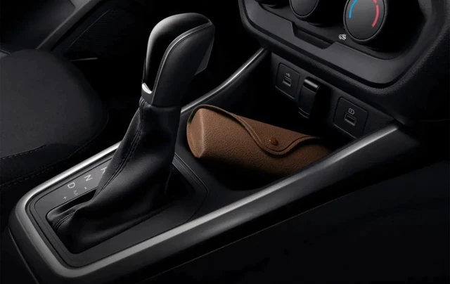 /img/cars/8e8a22ce-2a72-4946-8cd0-3d60f747a3c0.webp